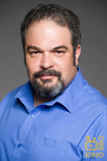 Photo of actor Carlos Corona