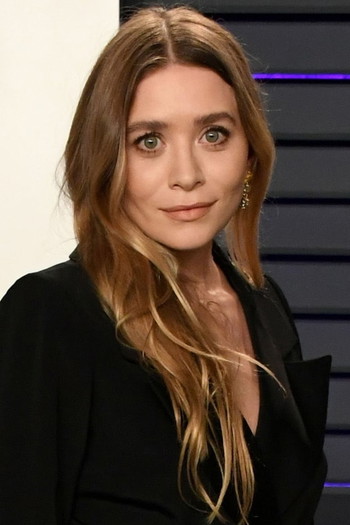 Photo of actress Ashley Olsen