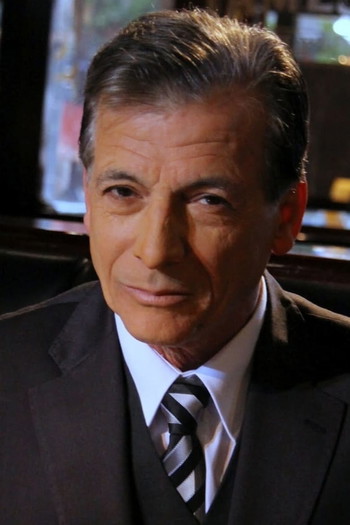 Photo of actor Gerardo Romano