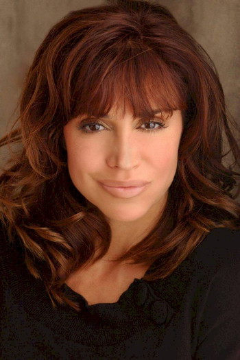 Photo of actress Darcy DeMoss