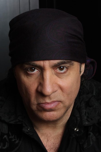 Photo of actor Steven Van Zandt