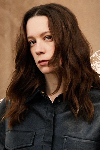 Photo of actress Chloe Pirrie