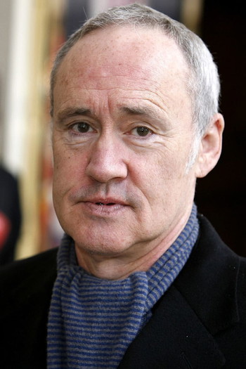 Photo of actor Nigel Planer