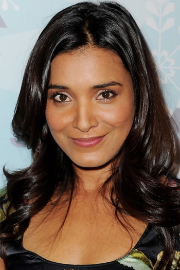 Photo of actress Shelley Conn