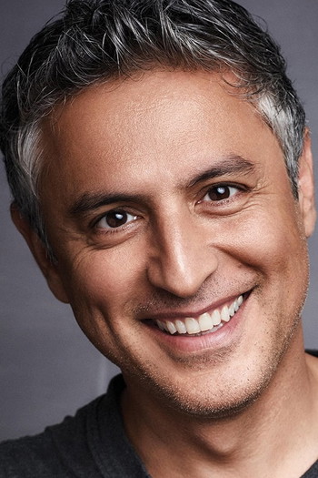 Photo of actor Reza Aslan