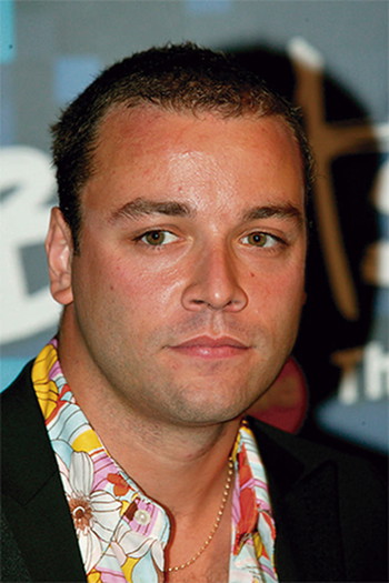 Photo of actor Chris Wolstenholme