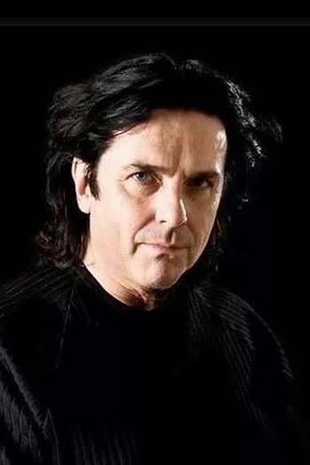 Photo of actor Steve Hogarth