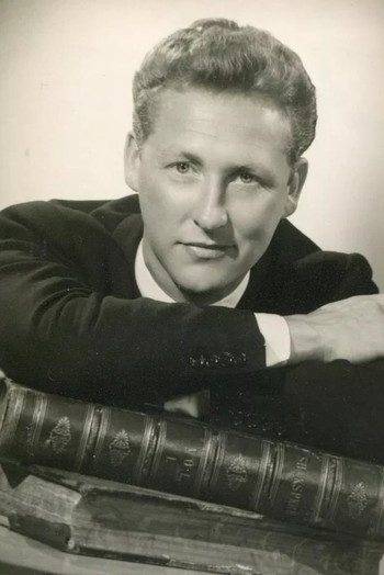 Photo of actor Vincent Ball