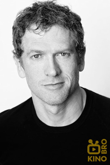 Photo of actor Nick Farnell