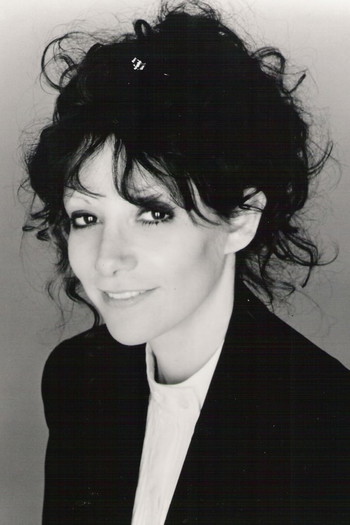 Photo of actress Amy Heckerling