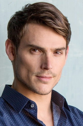 Photo of actor Mark Grossman