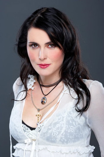 Photo of actress Sharon den Adel