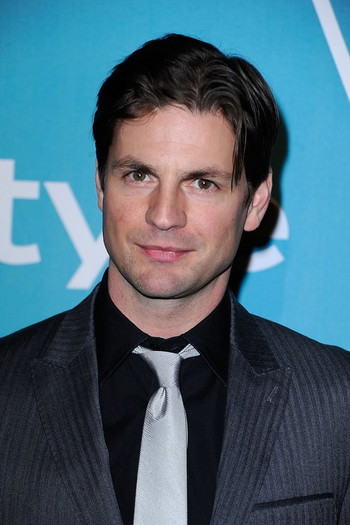 Photo of actor Gale Harold