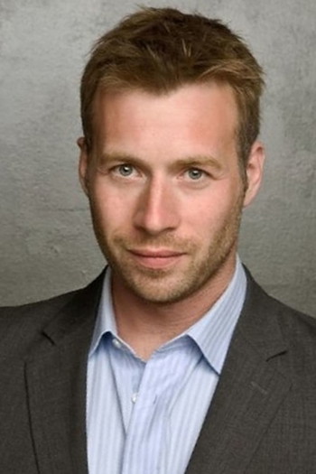 Photo of actor Alec McClure