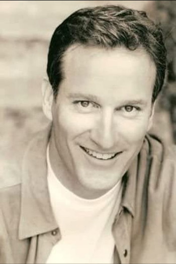 Photo of actor Steve Lyons