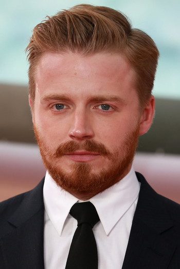 Photo of actor Jack Lowden