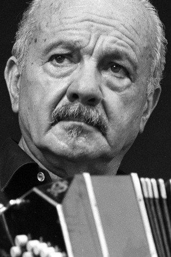 Photo of actor Astor Piazzolla