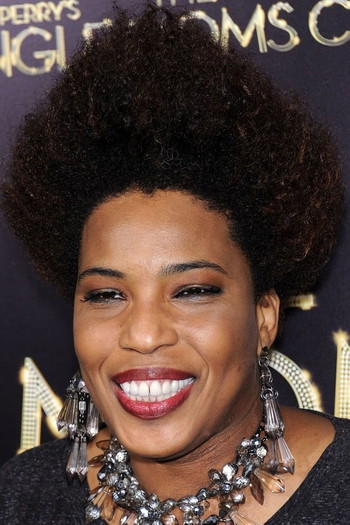 Photo of actress Macy Gray