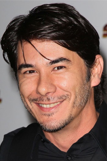 Photo of actor James Duval