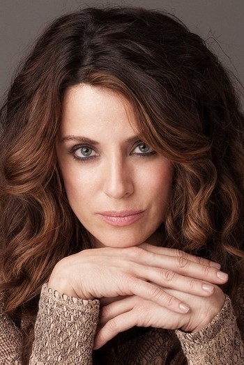 Photo of actress Alanna Ubach