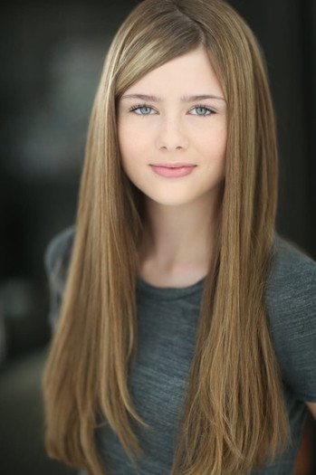 Photo of actress Jordyn Ashley Olson