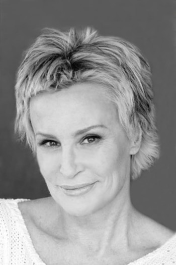 Photo of actor Lisa Hart Carroll