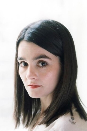 Photo of actress Shirley Henderson