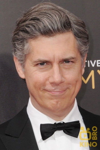 Photo of actor Chris Parnell