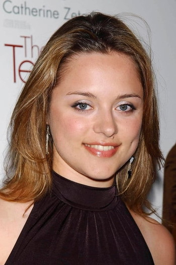 Photo of actress Zoë Tapper