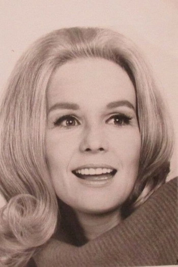 Photo of actress Marla Adams