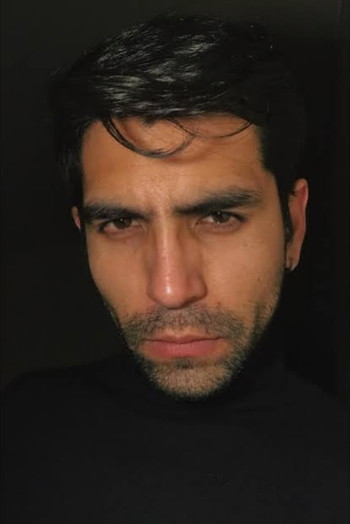 Photo of actor Ernesto Meléndez