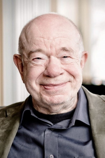 Photo of actor Uli Krohm