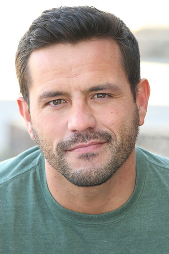 Photo of actor Brooks Ryan