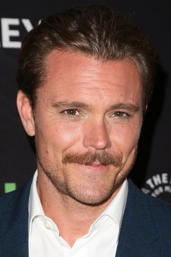 Photo of actor Clayne Crawford