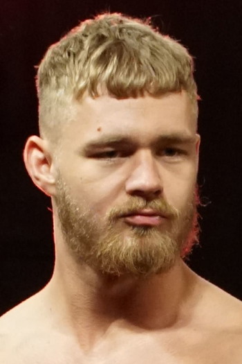 Photo of actor Tyler Bate