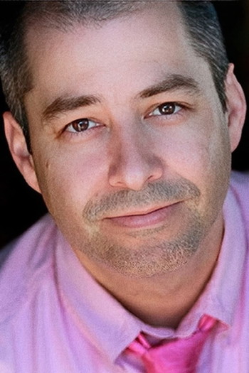 Photo of actor James Vásquez