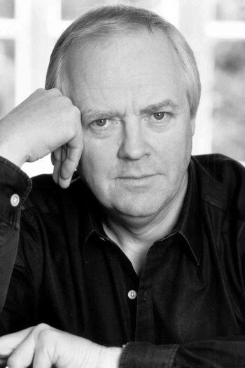 Photo of actor Tim Rice