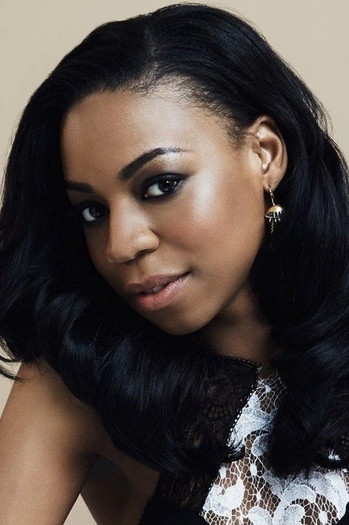 Photo of actress Pippa Bennett-Warner