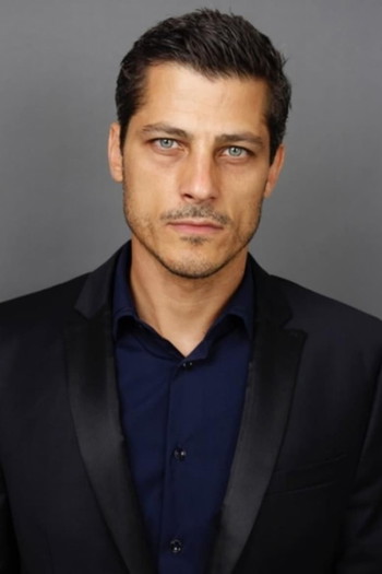 Photo of actor Atesh Salih