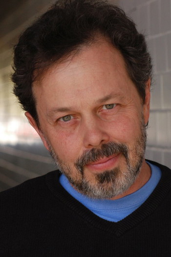 Photo of actor Curtis Armstrong