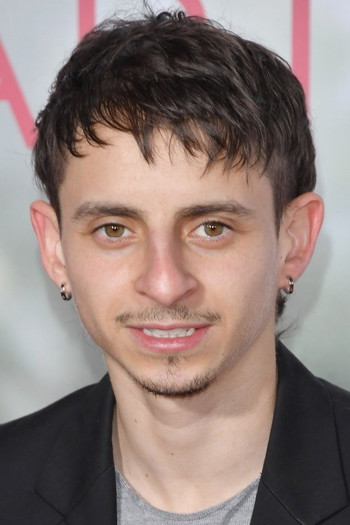 Photo of actor Moisés Arias