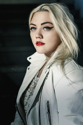 Photo of actress Elle King