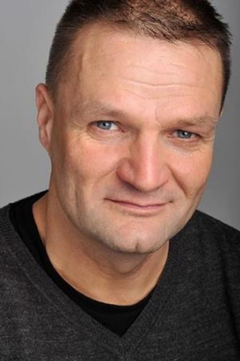 Photo of actor Tim Faraday