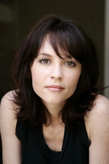 Photo of actress Olivia Burnette