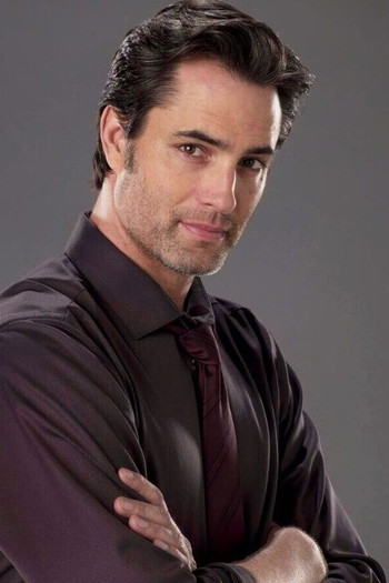 Photo of actor Victor Webster