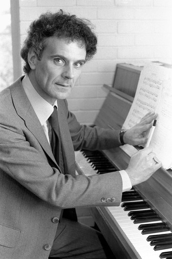 Photo of actor Peter Maxwell Davies