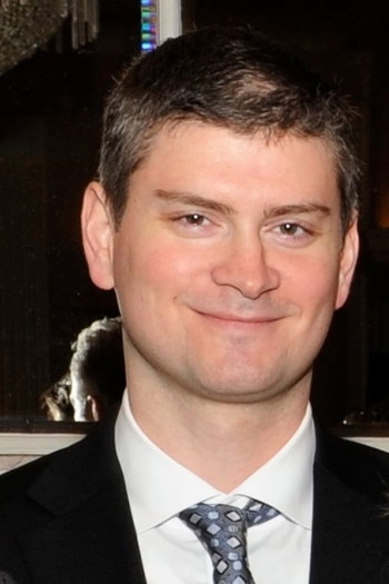 Photo of actor Michael Schur