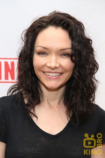 Фото акторки Katrina Lenk