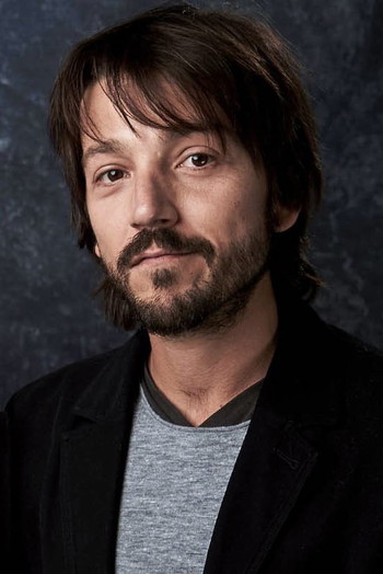 Photo of actor Diego Luna