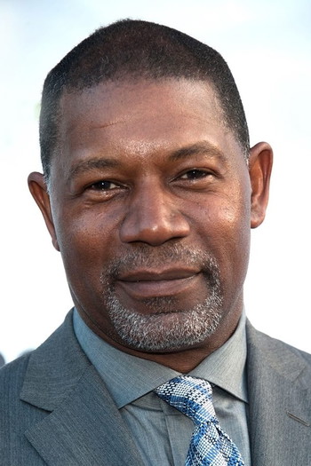 Photo of actor Dennis Haysbert